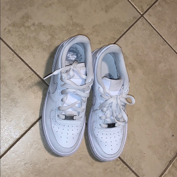 AF1 - Picture 1 of 2